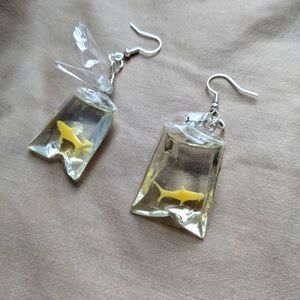🛍 Fishie Earrings